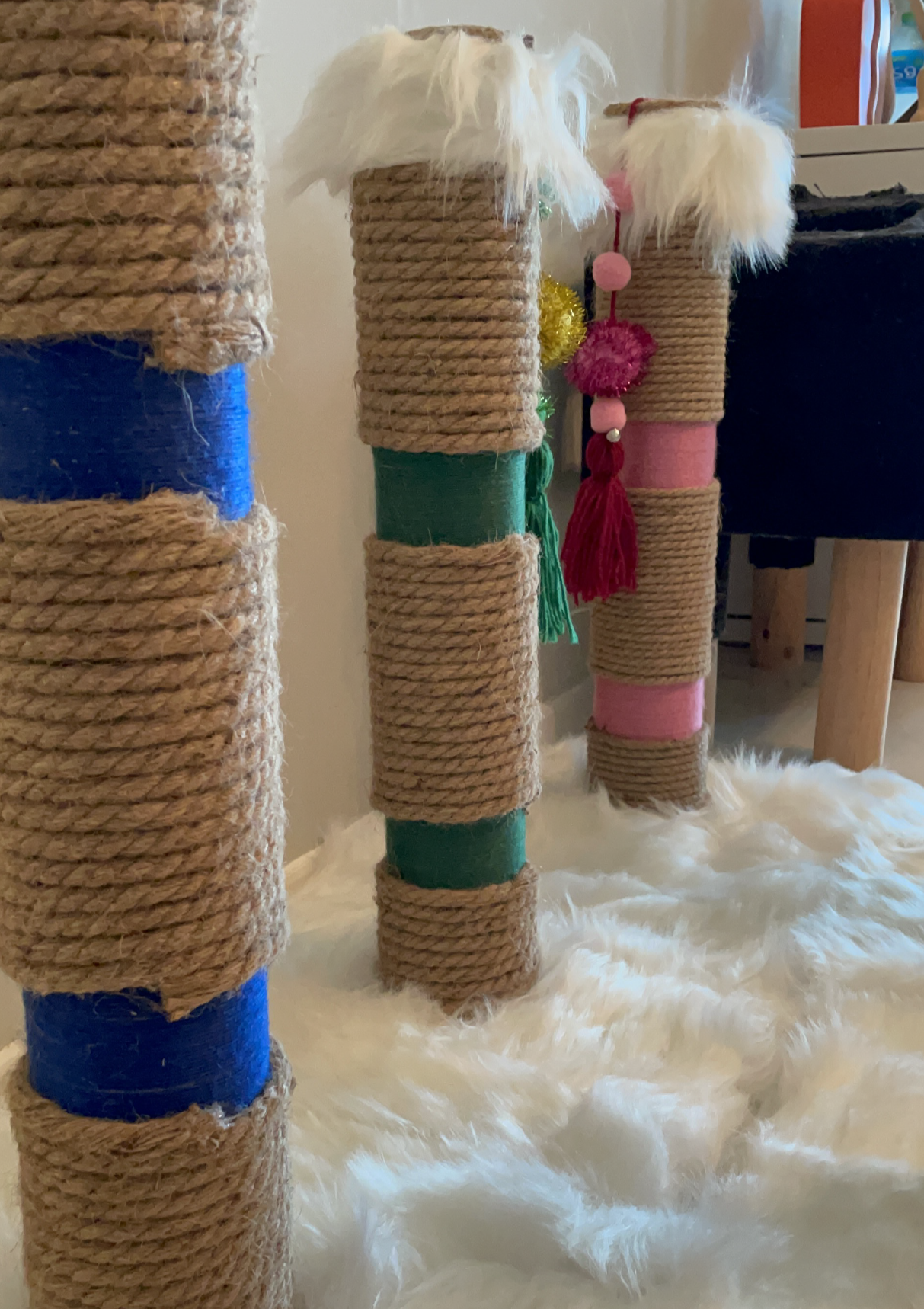 Fluffy Tale Cat Scratcher